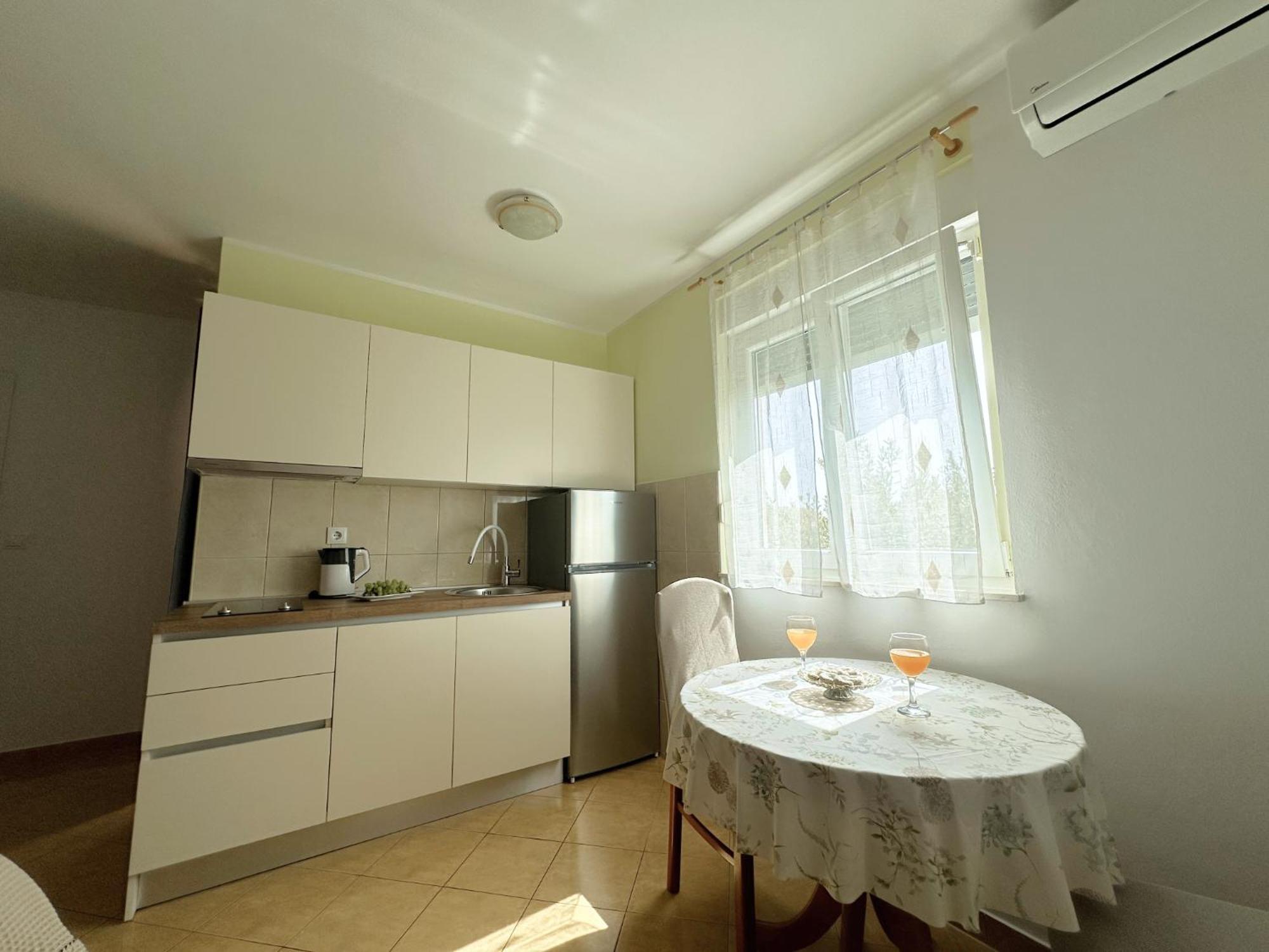 Apartments Villa Miranda 沃迪切 外观 照片